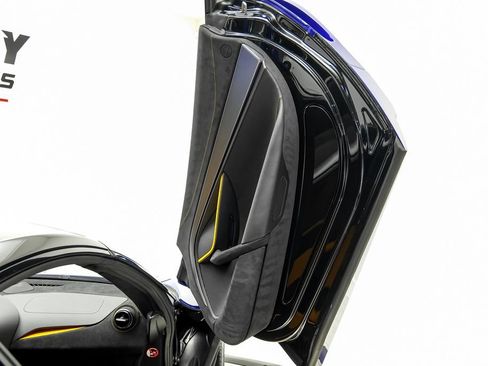 Used 2026 McLaren 750S Spider RWD image 48