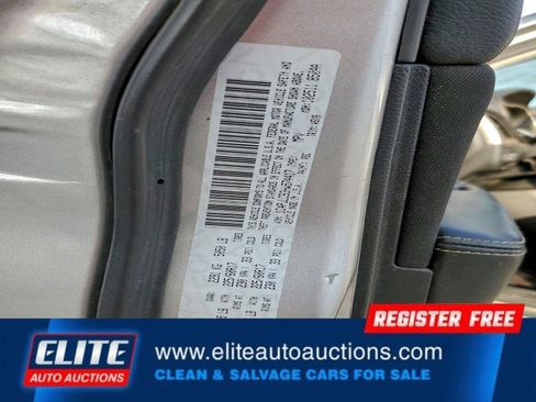 Used 2017 Jeep Cherokee Latitude image 23