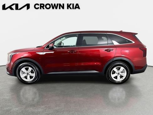 Certified 2025 Kia Sorento LX image 8