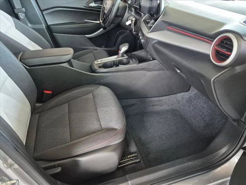 Used 2024 Chevrolet Trax RS w/ Driver Confidence Package FWD image 19