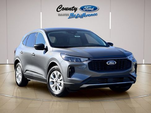 New 2026 Ford Escape Active image 1