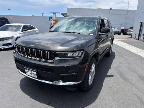 Used 2022 Jeep Grand Cherokee L Limited AWD/4WD image 1