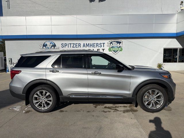 Used 2023 Ford Explorer Limited AWD/4WD image 11