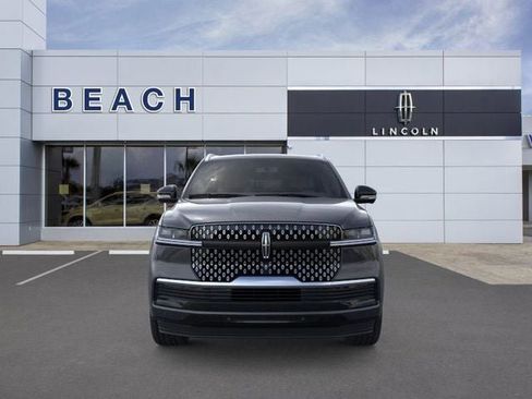 New 2025 Lincoln Navigator L Reserve image 7
