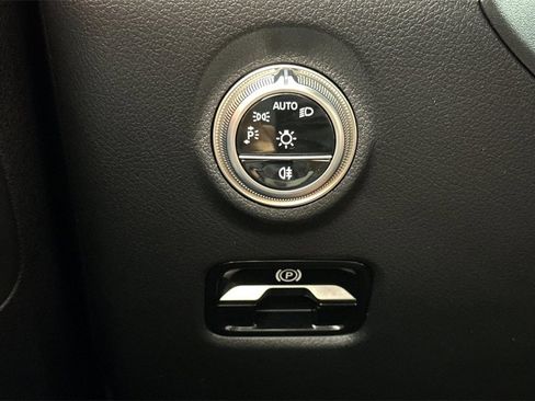 Certified 2025 Mercedes-Benz C 300 4MATIC Sedan image 30