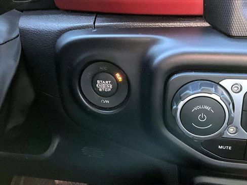 Used 2022 Jeep Wrangler Unlimited Rubicon w/ LED Lighting Group image 27