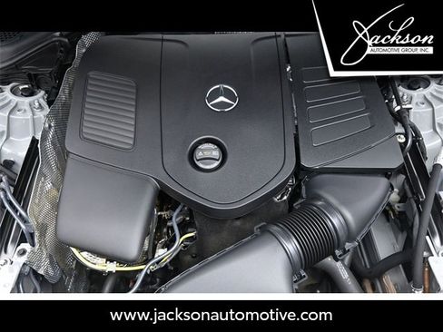 Used 2025 Mercedes-Benz E 350 Sedan image 32