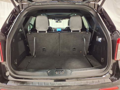 Used 2022 Ford Explorer ST-Line image 28