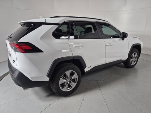 New 2025 Toyota RAV4 LE image 4