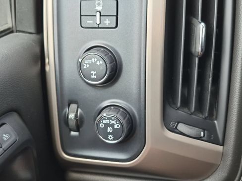 Used 2018 GMC Sierra 1500 Denali w/ Denali Ultimate Package AWD/4WD image 28