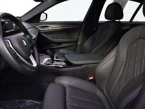 Used 2023 BMW 540i w/ Convenience Package RWD image 13