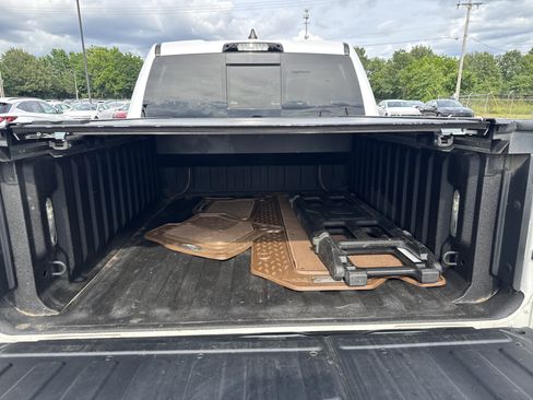 Used 2021 RAM 1500 Limited AWD/4WD image 9