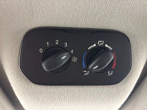 Used 2017 Ford Transit 350 XLT RWD image 29