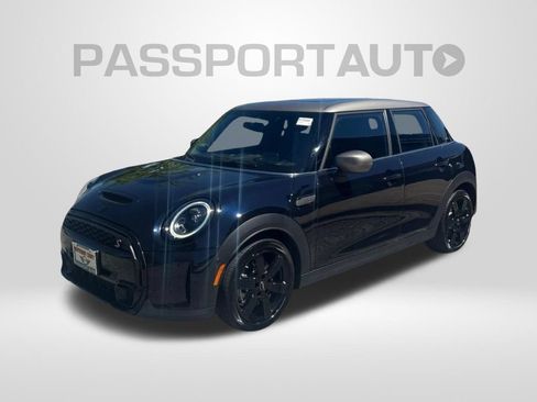Used 2024 MINI Cooper S FWD image 1