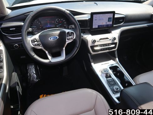 Used 2023 Ford Explorer XLT w/ Equipment Group 202A AWD/4WD image 12