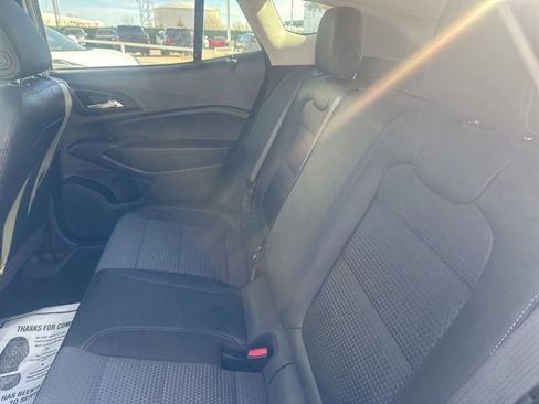 Used 2024 Chevrolet Trax LT image 8