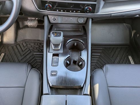 Used 2023 Nissan Rogue SV image 19