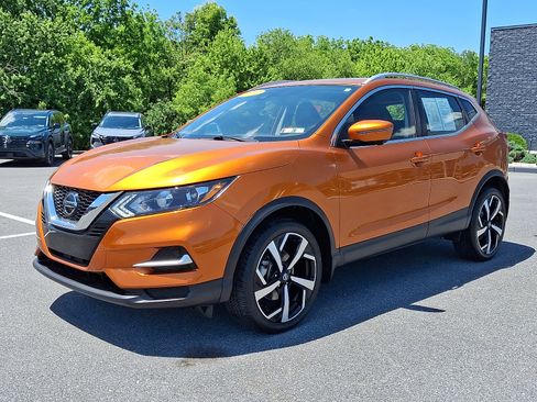 Certified 2022 Nissan Rogue Sport SL AWD/4WD image 3