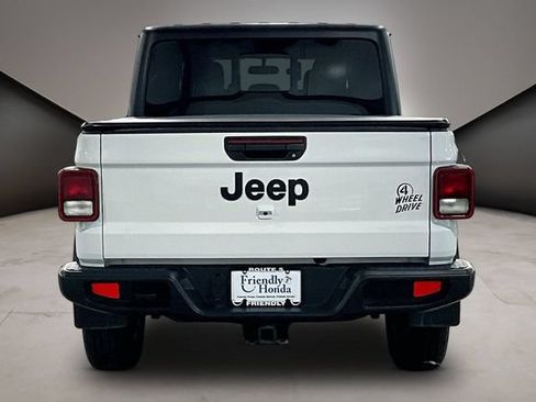 Used 2023 Jeep Gladiator Sport AWD/4WD image 5