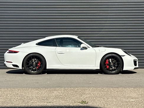 Used 2019 Porsche 911 Carrera GTS image 9