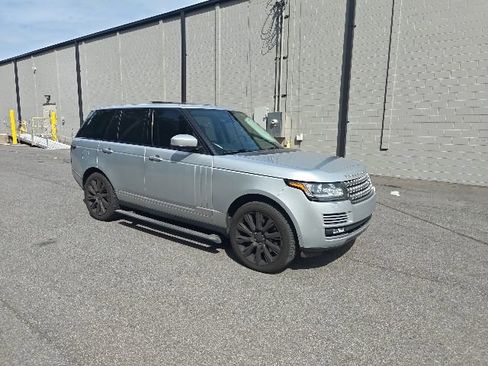 Used 2014 Land Rover Range Rover Supercharged AWD/4WD image 1