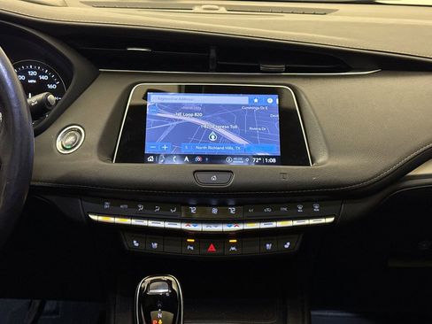Used 2021 Cadillac XT4 Premium Luxury FWD image 16