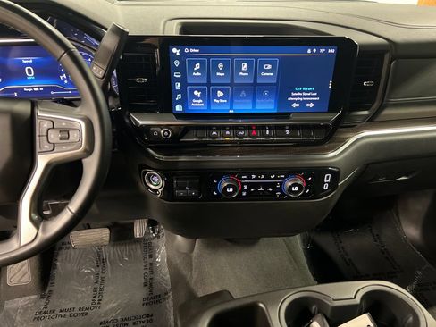 Certified 2024 Chevrolet Silverado 1500 LT w/ Z71 Off-Road Package AWD/4WD image 22