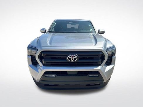 Used 2024 Toyota Tacoma SR5 RWD image 2
