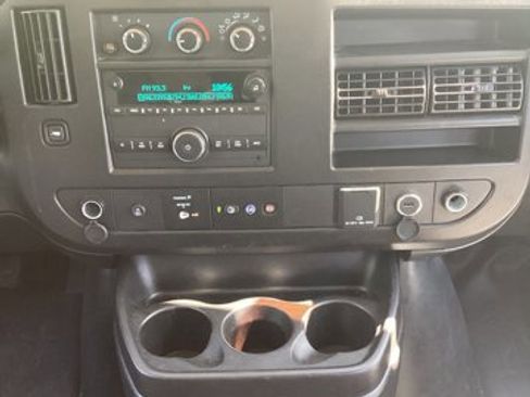 Used 2022 Chevrolet Express 3500 LS image 8