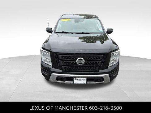 Used 2021 Nissan Titan SV w/ SV Convenience Package AWD/4WD image 2