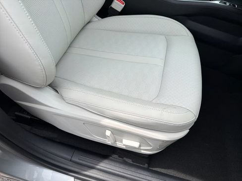 Certified 2025 Kia Sorento EX FWD image 25