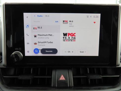 Used 2025 Toyota RAV4 LE AWD/4WD image 25