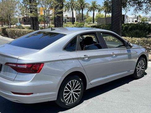Used 2021 Volkswagen Jetta SE FWD image 47