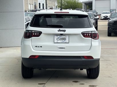 New 2026 Jeep Compass Latitude