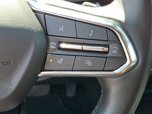 Used 2025 Chevrolet Equinox LT FWD image 16