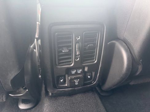 Used 2024 Dodge Durango GT RWD image 14