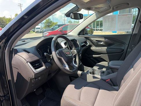Used 2024 GMC Terrain SLE w/ Driver Convenience Package AWD/4WD image 10