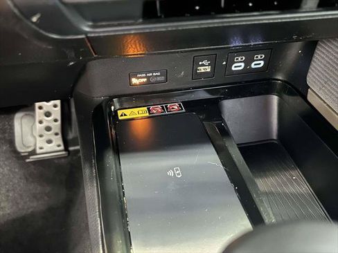 Certified 2025 Toyota Camry SE w/ Convenience Package FWD image 21