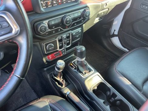 Used 2020 Jeep Gladiator Rubicon AWD/4WD image 25