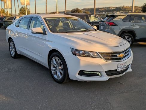 Used 2018 Chevrolet Impala LT image 3