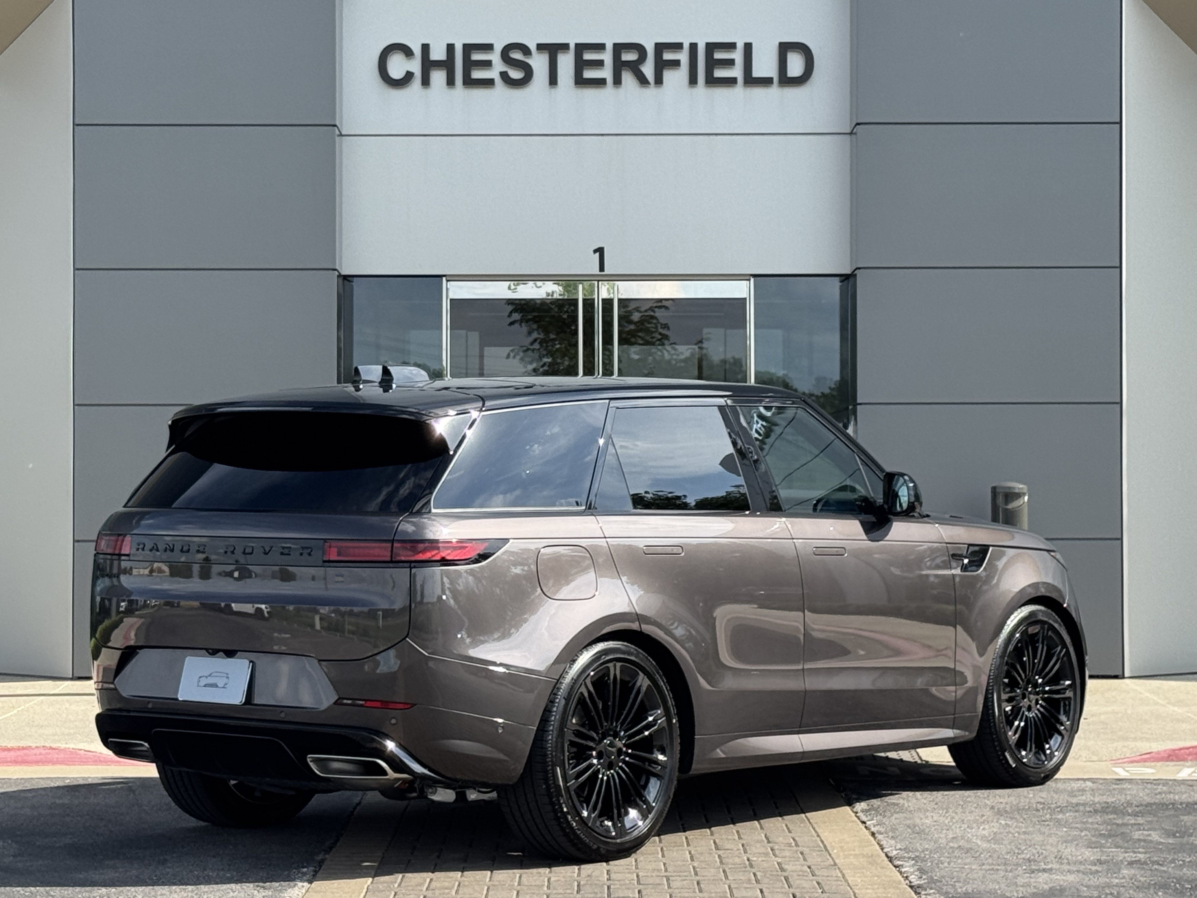 New 2026 Land Rover Range Rover Sport Dynamic SE AWD/4WD image 2