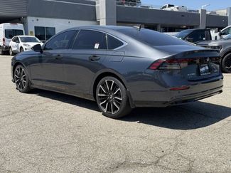Used 2025 Honda Accord Touring video 4
