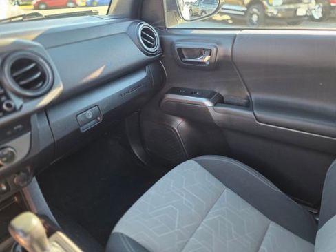 Used 2023 Toyota Tacoma TRD Off-Road image 36