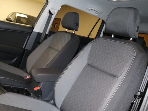 Used 2021 Volkswagen Tiguan S image 64