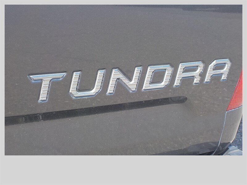 Used 2017 Toyota Tundra SR5 AWD/4WD image 40