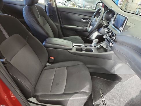 Used 2024 Nissan Sentra SV image 10