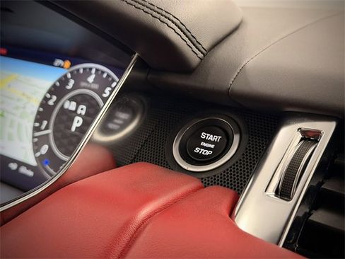 Used 2022 Land Rover Range Rover Sport SVR image 39