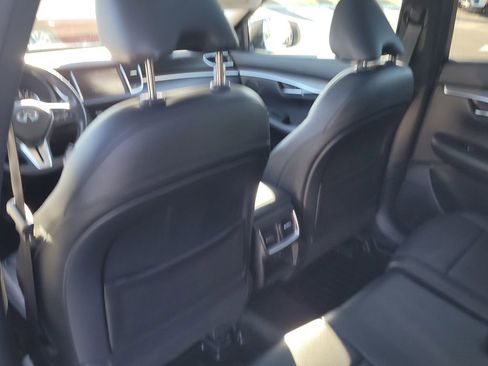 Used 2023 INFINITI QX50 Luxe image 10