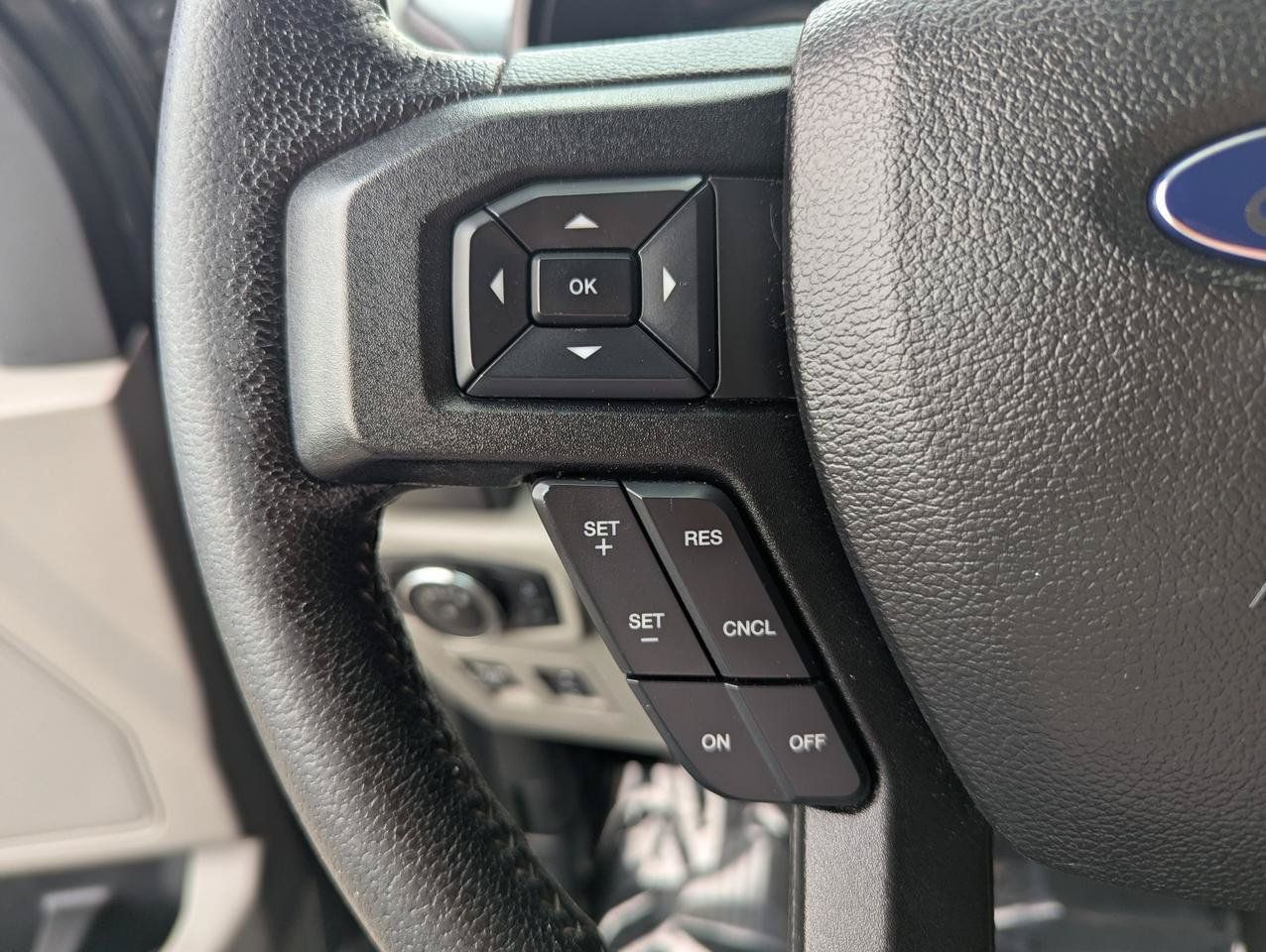 Used 2016 Ford F150 XLT w/ Equipment Group 302A Luxury RWD image 14