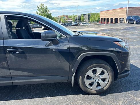 Used 2023 Toyota RAV4 LE FWD image 18